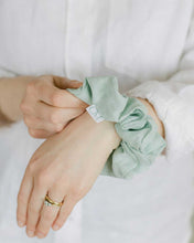 Load image into Gallery viewer, THE MINT GREEN LINEN SCRUNCHIE
