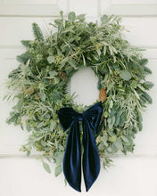 Load image into Gallery viewer, THE NAVY VELVET MAXI BOW
