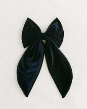 Load image into Gallery viewer, THE NAVY VELVET MAXI BOW
